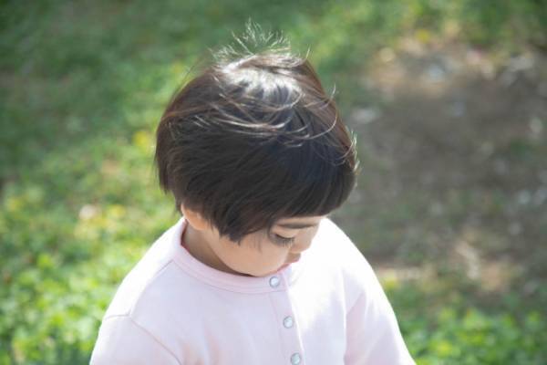 川内倫子が撮るアニエスベー「カーディガンプレッション」のための作品【ShelfオススメBOOK】