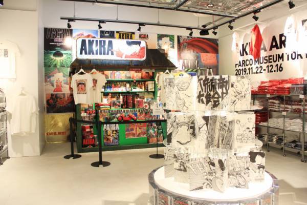 新生渋谷パルコの『AKIRA』展へ潜入。渋谷の街と共存した歴代“仮囲い”を一挙公開