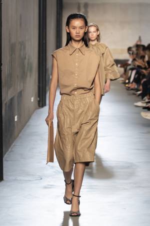 【ルック】ヌメロ ヴェントゥーノ2020春夏コレクション