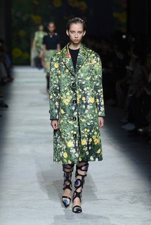 トーガを筆頭に中堅デザイナーが健闘。独自に進化するロンドンの今【2020春夏ロンドンウィメンズ総括：前編】