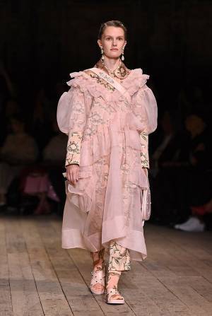 シモーネ ロシャの成功例に続くロンドン若手デザイナーは?【2020春夏ロンドンウィメンズ総括：後編】