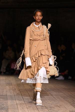 シモーネ ロシャの成功例に続くロンドン若手デザイナーは?【2020春夏ロンドンウィメンズ総括：後編】