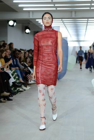 シモーネ ロシャの成功例に続くロンドン若手デザイナーは?【2020春夏ロンドンウィメンズ総括：後編】