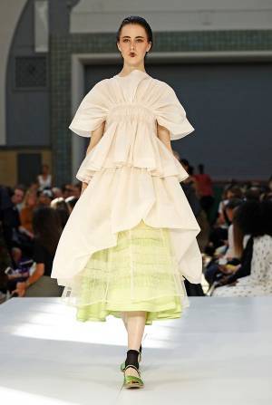 【ルック】モリー ゴダード2020春夏コレクション