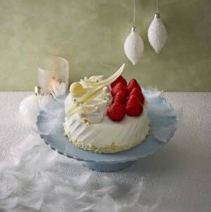 三越伊勢丹クリスマスの注目は、マカロンの2段ショートや本格冷凍ケーキ【2019年クリスマスケーキ】