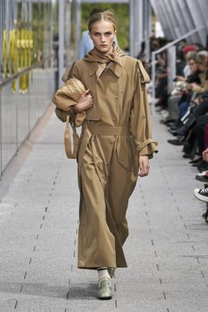 【ルック】ラコステ2020春夏コレクション、ルイーズ・トロッターによる2ndシーズン