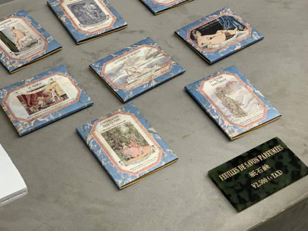 オフィシーヌ・ユニヴェルセル・ビュリーのルーブル美術館コレクションが日本上陸、10月19日より発売