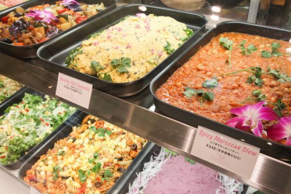 渋谷スクランブルスクエアの注目スイーツは? エシレの限定カヌレや日本初上陸のパティスリー【レポート】