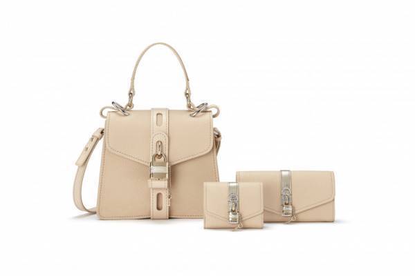 クロエの新宿伊勢丹ポップアップブティックで「CHLOÉ C」をカスタム!
