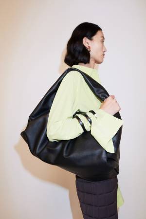 渋谷スクランブルスクエアにボッテガ・ヴェネタのポップアップがオープン