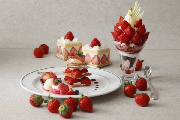 横浜のホテルニューグランドでいちごフェア開催、大粒あまおうのケーキやサクサクミルフィーユ
