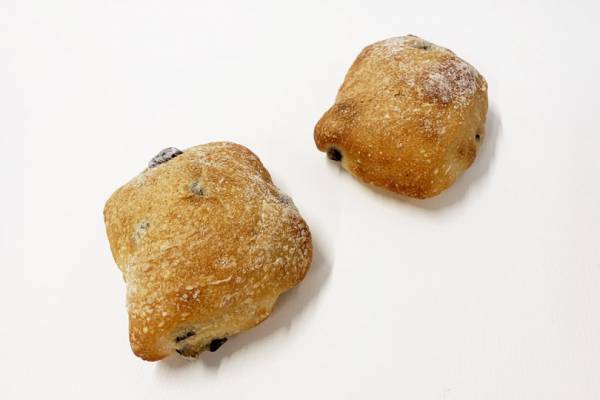 冷凍だと侮るなかれ! もちもちふかふかなエディアールの冷凍パン【今週のパン：Vol.19】