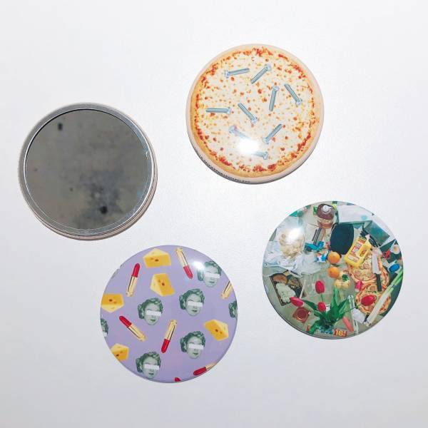 ラフォーレ原宿の“ギャラリー”トイレで浅野忠信の展示がスタート