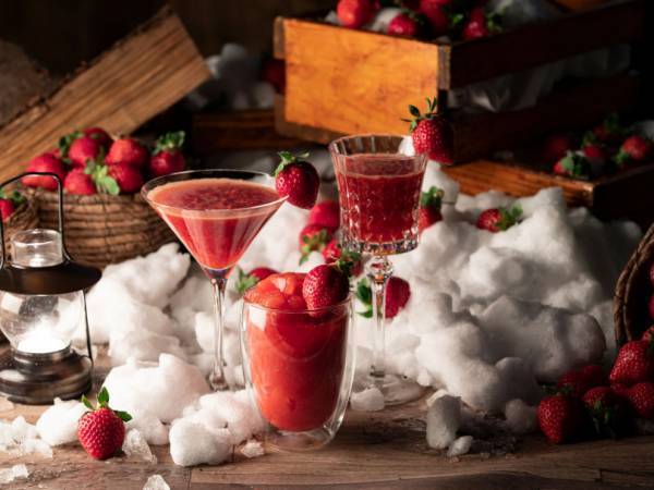 ヒルトン東京でいちごフェア開催、アフタヌーンティーやカクテルが期間限定で登場