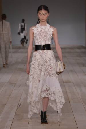 【ルック】アレキサンダー・マックイーン2020春夏ウィメンズコレクション