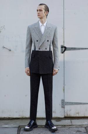 【ルック】アレキサンダー・マックイーン2020-21秋冬メンズコレクション