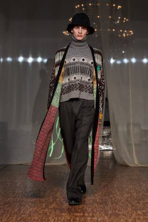 【ルック】オフ-ホワイト c/o ヴァージル アブロー™2020-21秋冬メンズコレクション