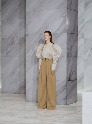 【ルック】アキコアオキ2020-21秋冬コレクション