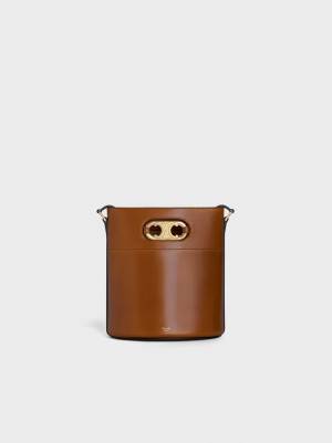 セリーヌのバッグ「トリオンフ キャンバス」に新作が登場