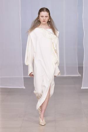 【ルック】Mame Kurogouchi 2020-21秋冬コレクション