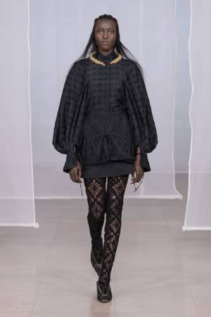 【ルック】Mame Kurogouchi 2020-21秋冬コレクション