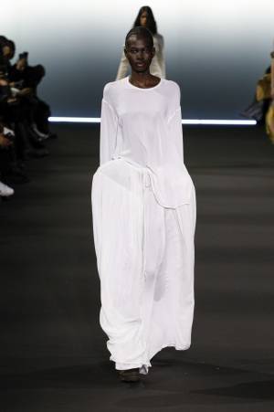 【ルック】アン ドゥムルメステール2020-21秋冬ウィメンズコレクション