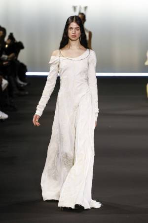 【ルック】アン ドゥムルメステール2020-21秋冬ウィメンズコレクション