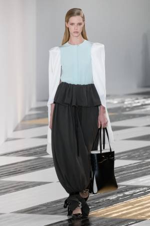 【ルック】ロエベ2020-21秋冬ウィメンズコレクション