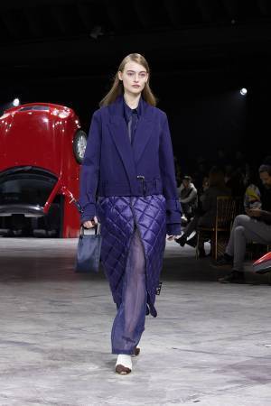 【ルック】オフ-ホワイト c/o ヴァージル アブロー™2020-21秋冬ウィメンズコレクション