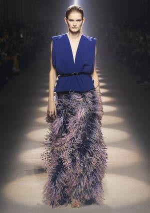 【ルック】ジバンシィ2020–21秋冬ウィメンズコレクション