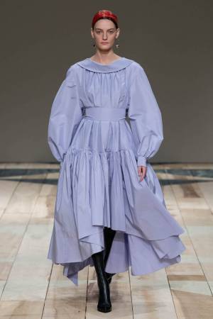 【ルック】アレキサンダー・マックイーン2020-21秋冬ウィメンズコレクション