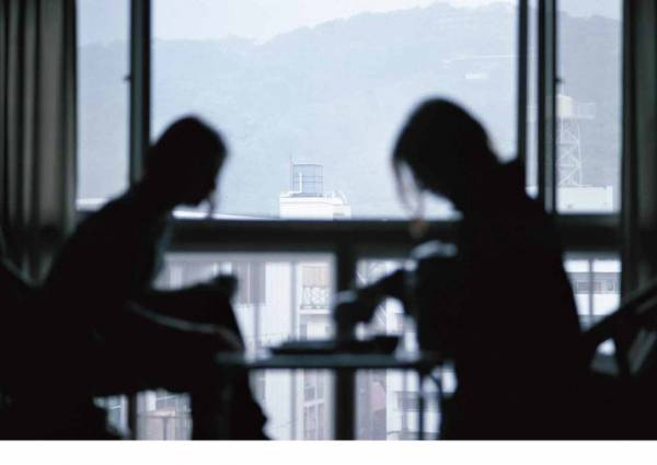 『Purple』創刊者エレン・フライス初のエッセイ本【ShelfオススメBOOK】