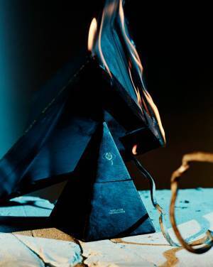 アンダーカバーとマドエレンがコラボレーション、ホームフレグランスコレクションを発売