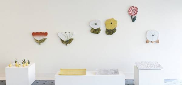 マリメッコのテキスタイルデザイナーも務めた石本藤雄の作品展「BLOOMING」がスパイラルで開催