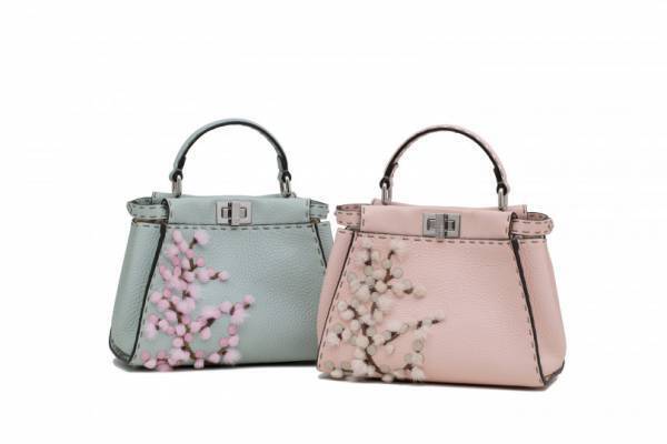 フェンディ、桜モチーフの日本限定「ピーカブー アイコニック ミニ」発売
