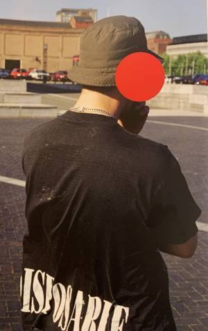 バンクシー本人をとらえた幻の作品集、全世界で限定20,000部発行の一部を日本でも販売決定!