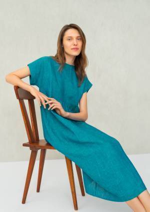 ユニクロ×リナ・シン「クルタ・コレクション」発売、インド女性の日常着“クルタ”を新たなライフウエアに