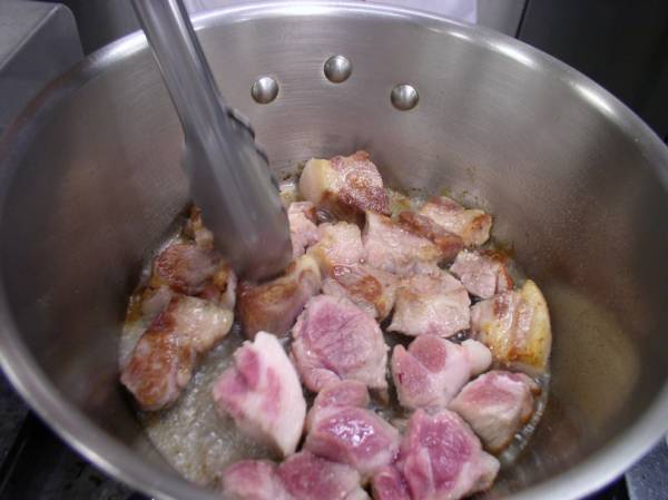 おうち居酒屋のレパートリー、常備おつまみ「豚肉のリエット」を作ろう【今宵の家飲みレシピ PART.2】