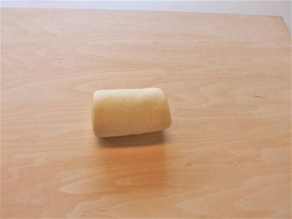 おうち居酒屋のレパートリー、甘くないクッキー「チーズサブレ」を作ろう【今宵の家飲みレシピ PART.4】