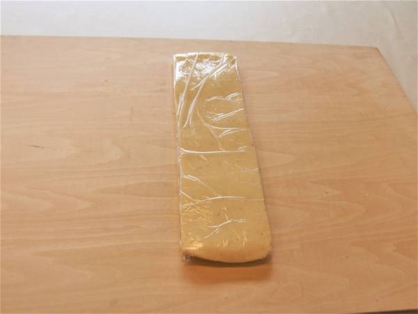 おうち居酒屋のレパートリー、甘くないクッキー「チーズサブレ」を作ろう【今宵の家飲みレシピ PART.4】