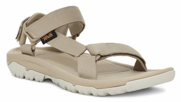 Tevaから、レトロなマルチカラーやアースカラーの2020年秋の新作サンダルが登場