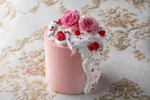 王妃のスイーツをお好きなだけ! ヒルトン東京の新デザートフェア「マリー・アントワネット スイーツ・オートクチュール 」