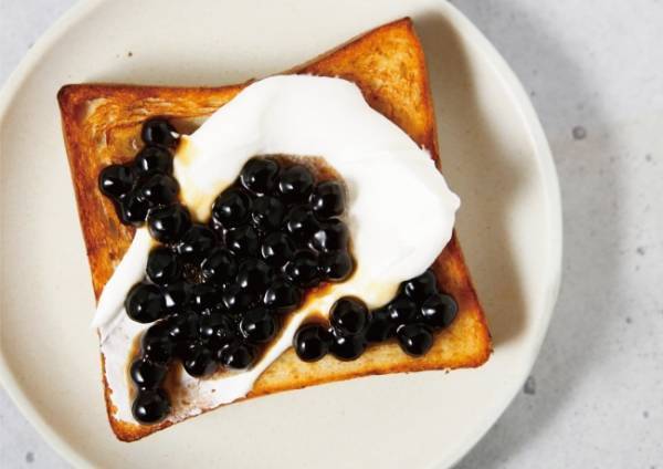 THE ALLEYが食パンに恋をした。「＃クロワッサンな食パン」を使った黒糖タピオカトーストを限定発売!