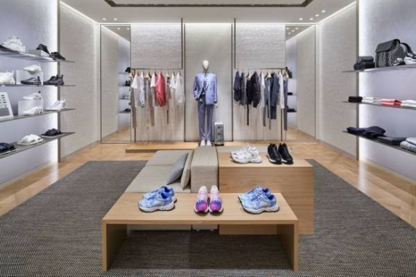 ディオール大丸札幌店が新たにオープン。国内百貨店で初めてウィメンズとメンズを一緒に展開