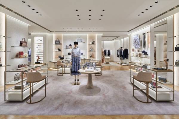 ディオール大丸札幌店が新たにオープン。国内百貨店で初めてウィメンズとメンズを一緒に展開