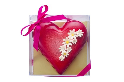 日頃の感謝を大きな赤いハートで。10種の味が楽しめる、大阪・キャギ ド レーブの父の日限定ギフト