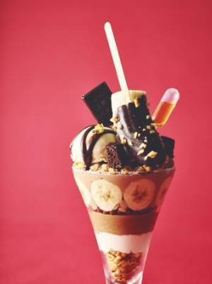 夏のパフェ祭り! ストリングス・パフェに珠玉のアニバーサリー・フレーバーが期間限定で登場