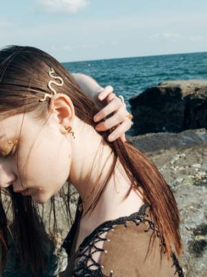 過去から続く時代の変化をインスピレーション源にしたアクセサリーブランド「SYKIA」が登場