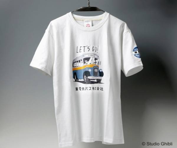 キキやトトロなど、スタジオジブリ作品のキャラクターやモチーフをあしらったTシャツが今年も登場