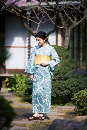 今年の夏は「おうち浴衣」で涼しく華やかに。神田沙也加、小嶋真子が手掛ける浴衣も登場